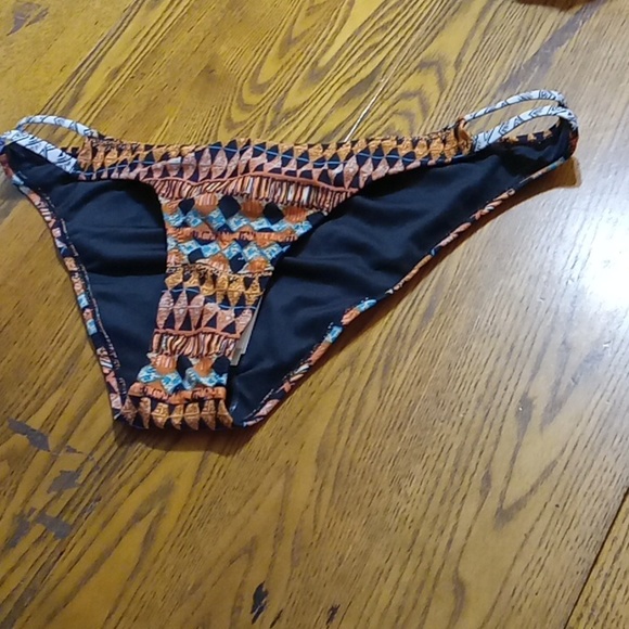 Volcom Extra Large XL Bikini Bottom New Swimwear Resort Cruisewear Beach Pool - Picture 3 of 5